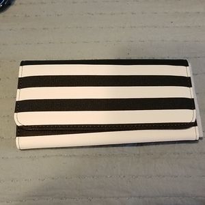 Brand New Kut from the Kloth